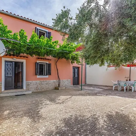 Holiday home Regi Iii Medulin